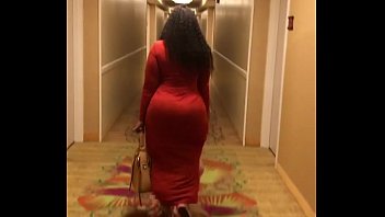 Hotel Ebony Threesome: Discover a steamy experience with our African-American MILFs in a hardcore threesome, bondage and BDSM video. Enjoy intense and sensual scenes of cumshots, deepthroat and more. An unforgettable Valentine's Day gift for only EUR5.