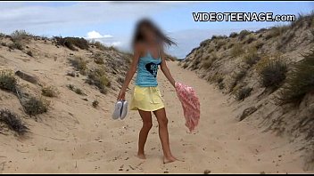 Seductive mature blonde at the beach: Brandi Love in a hardcore scene