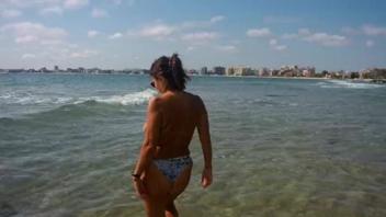 XXX Video: Luring Luxury Tumanova Woman's Passionate Kisses