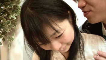 Audition avec une jeune Japonaise timide et sa chatte poilue