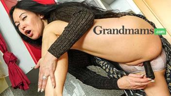 Grandmams presents courtesan masturbation action