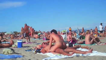 Swingers Beach: A hot and taboo-free Summer Gangbang