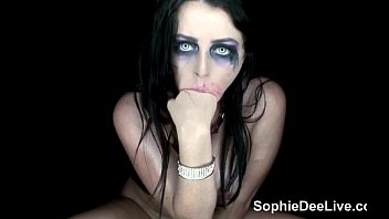 Sophie Dee, la reine de l'horreur, pour une nuit de BDSM inoubliable