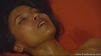 Asians in ecstasy: An intense and erotic BDSM scene