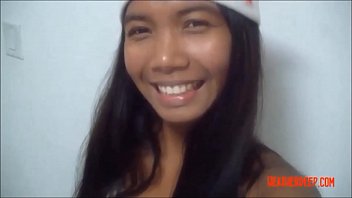 Thaï Teen Heather : Vidéo HD de Gorge Profonde à Noël