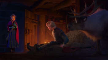Dans cette histoire, Elsa, la reine des neiges, laisse place à ses désirs les plus intimes en s'adonnant à des jeux coquins avec son prince charmant. Découvrez leurs scènes érotiques et laissez-vous séduire par leur passion débordante.