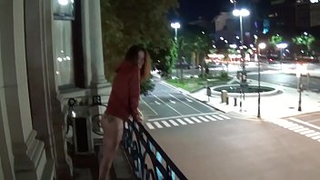Outdoor peeing with porn star Luna