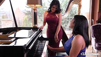 Busty Latinas Sheila and Kesha Ortega in action: Join Clara M in Chats4Free.com for an intense role-playing game and hardcore masturbation scenes!