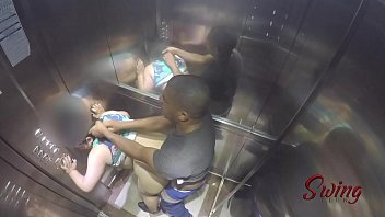 Sorayyaa and Leo Ogro: Caught in a daring act in the elevator