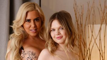 Caitlin and Coco: Hot massage and intense pleasure