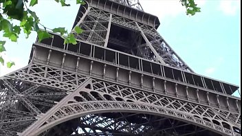 Extrême Sexe à la Tour Eiffel avec Angela, Glori-Anne, Stormy et Monique