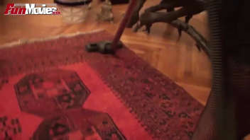 Video: Unexpected excitement during vacuuming