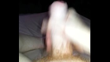 Découvrez Lara Lee, la tatouée salope en webcam BDSM