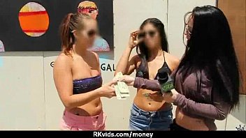 Femmes matures asiatiques et sexe hardcore payant